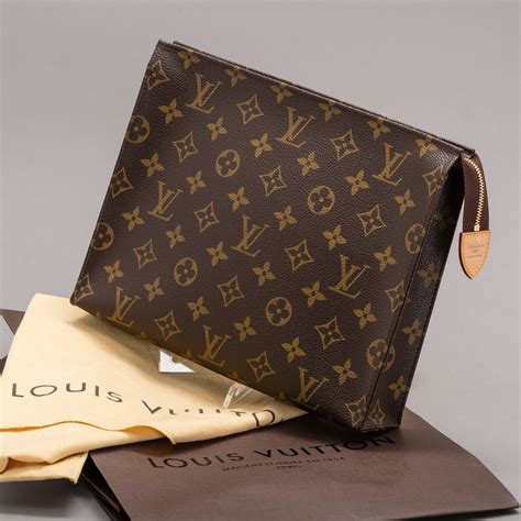 louis vuitton toiletry pouch conversion|louis vuitton toiletry bag 26.